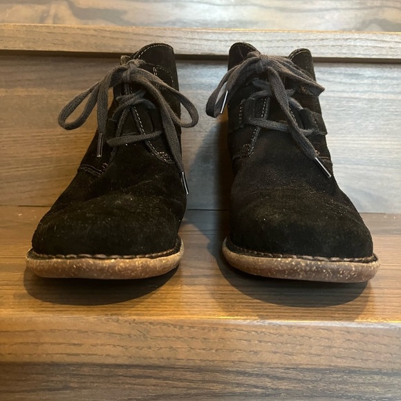 Clarks Artisan Bootie with Cork Heel Size 10 - Picture 7 of 10